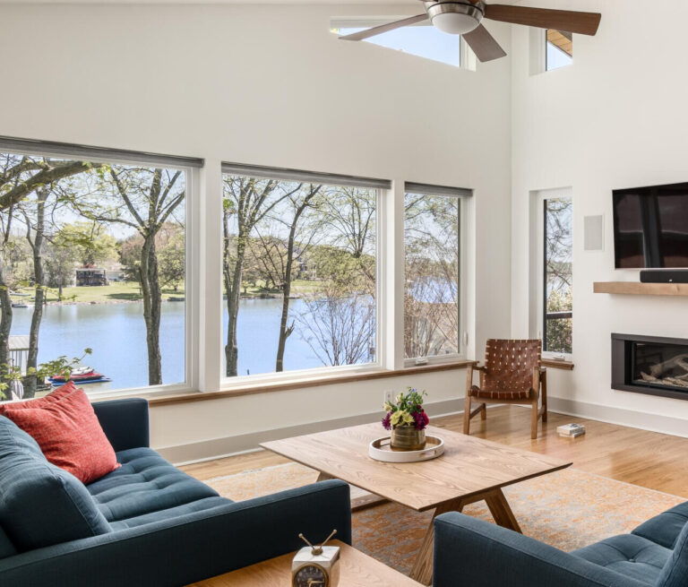 Living room view of 1115 Shoreside Dr, Hendersonville, TN 37075